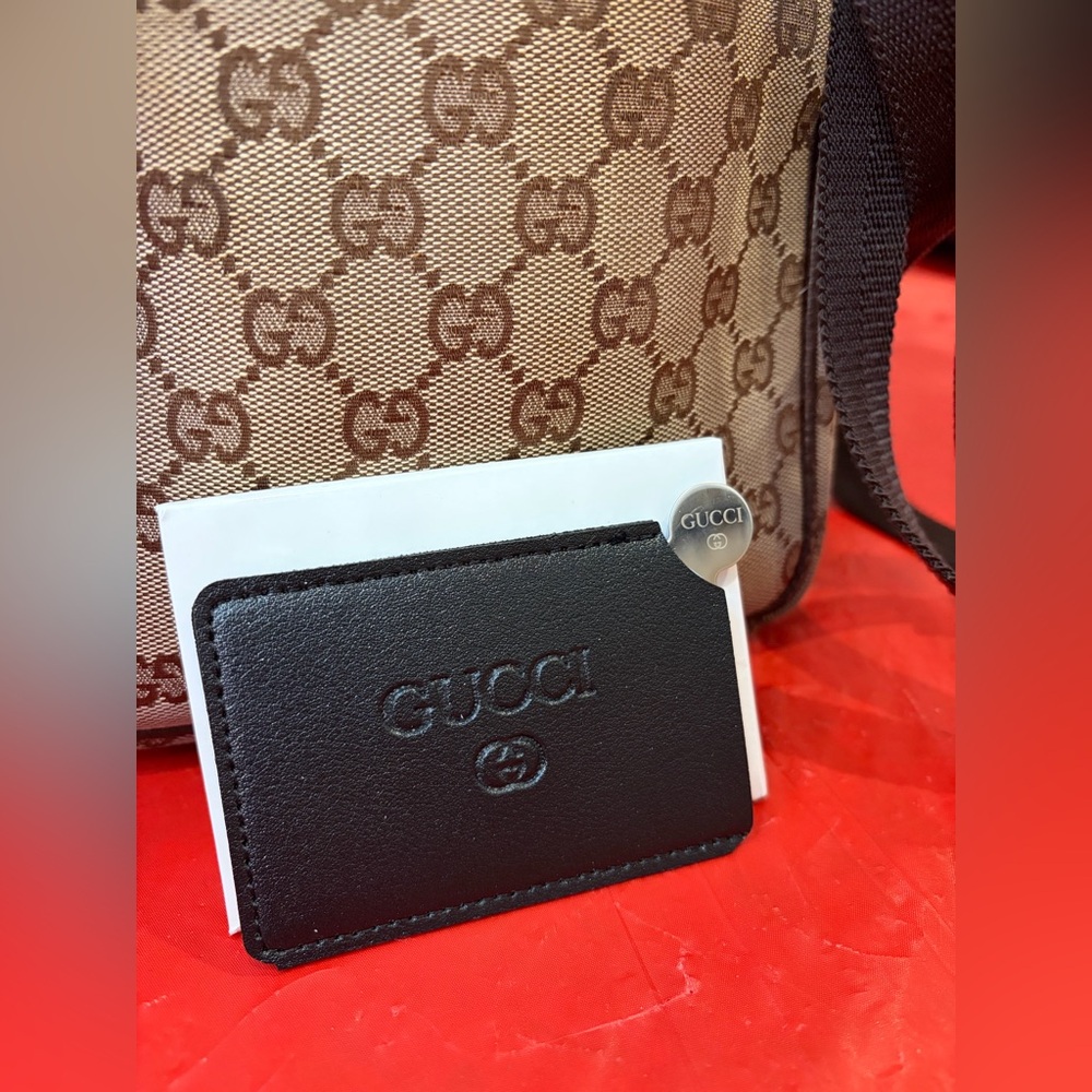 AUTHENTIC GUCCI GG Monogram Coated canvas Beige/Brown Messenger Bag
EUC!! LOVED - Picture 3 of 16